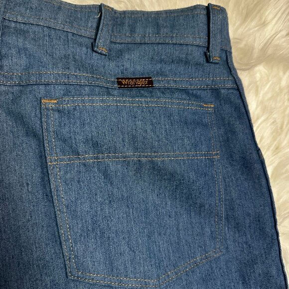 Jean's - Picture 4 of 6